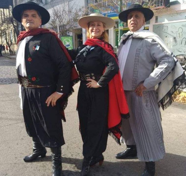 Danzas Folklóricas Adultos 6